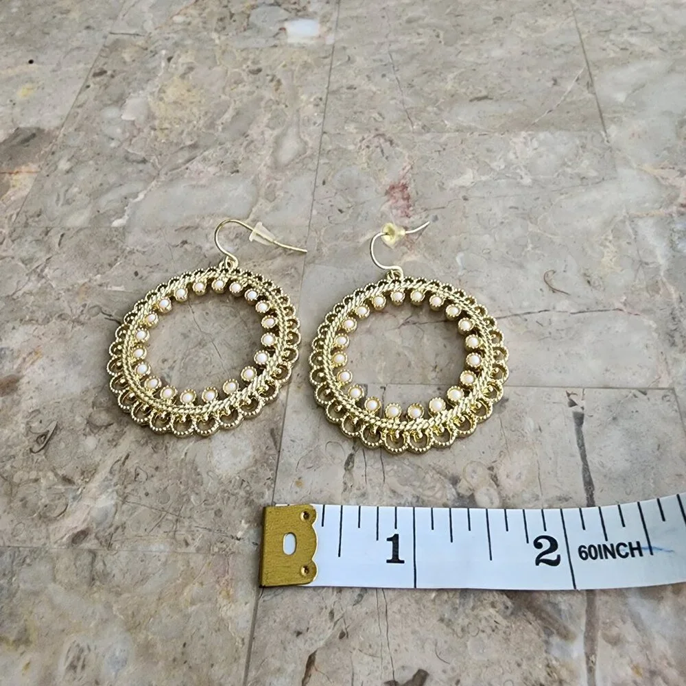 Stony Dangle Hoop Earrings With White Beads
